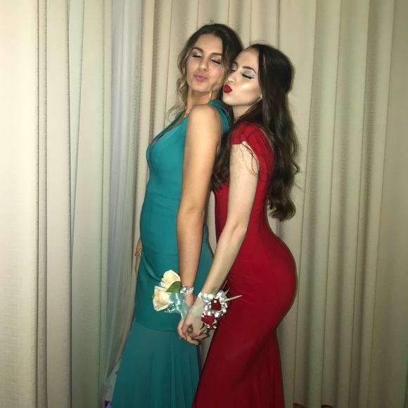 Red Betsy & Adam Prom Dress - Picture 2 of 8